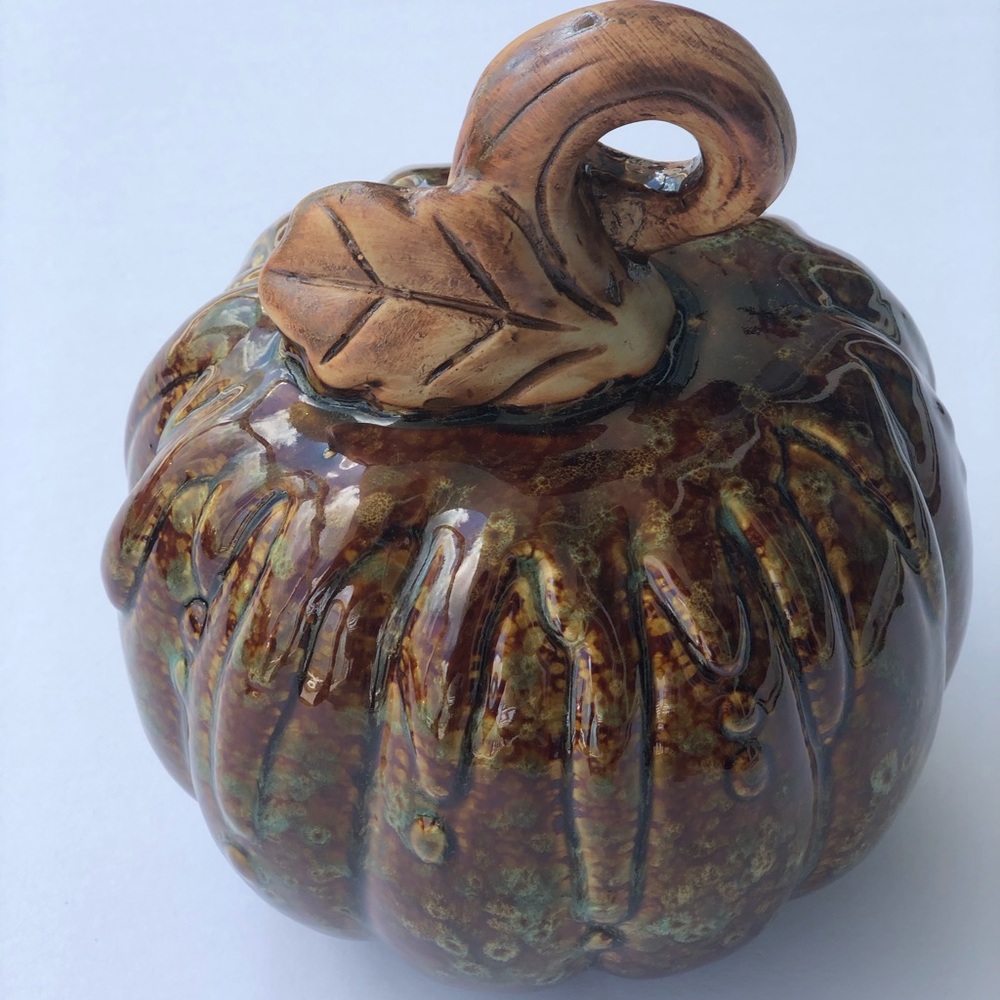 Pumpkin decor piece for center table